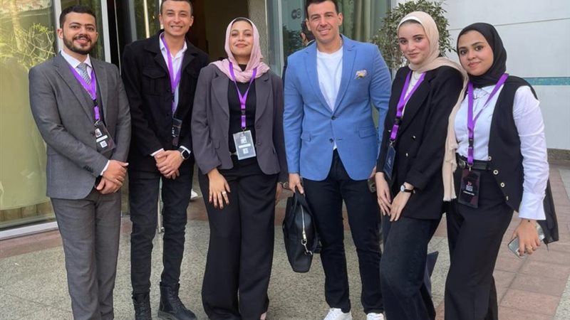 رامى رضوان مع عدد