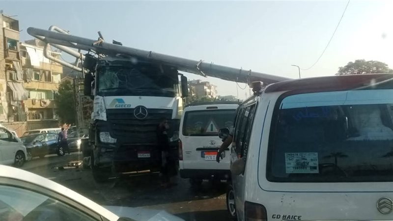 سقوط أشارة مرور 