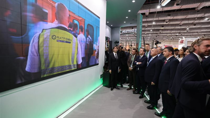 خلال الافتتاح 