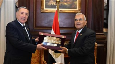 المستشار عصام فريد يستقبل رئيس المحكمة الدستورية العليا