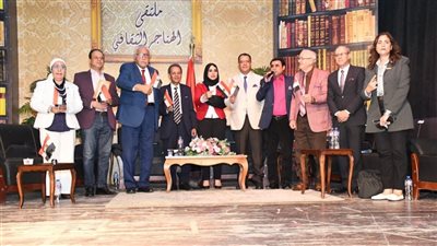 فى ملتقى الهناجر الثقافي 