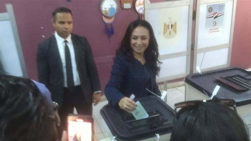 الوزيرة مايا مرسي