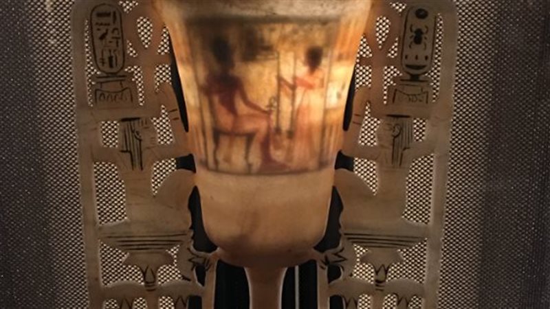 مصباح توت عنخ آمون