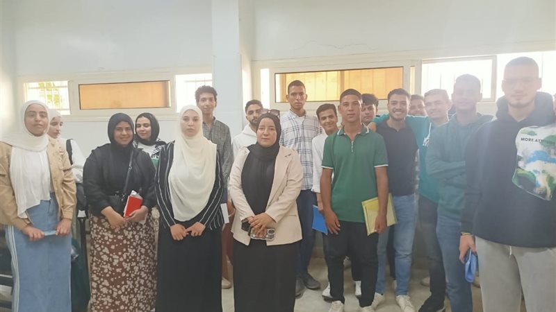 طلاب الخدمة الاجتماعية