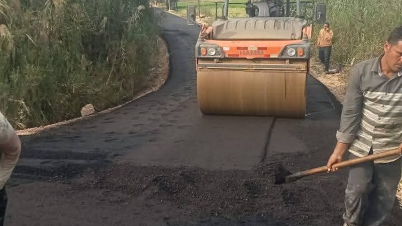 رصف طريق قرقورة بدمنهور