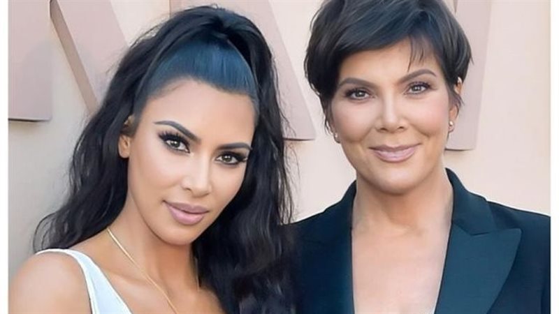 كيم كاردشيان ووالدتها