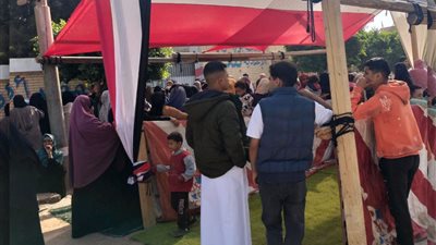 إقبال كبير لأهالي نجوع العرب على اللجان الانتخابية دعما للمرشح فيصل أبو عريضة