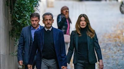 بعد إطلاق سراحه.. ساركوزي قضي 21 يومًا في السجن يتناول الزبادي فقط