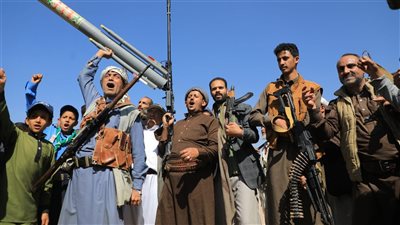 رغم إعلان استئناف العمليات العسكرية..لماذا لم تدخل الحوثيون حرب إيران حتى الآن