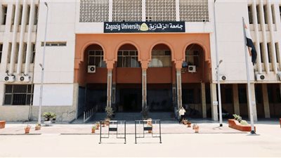 جامعة الزقازيق تدعم فريقها للفنون الشعبية المشارك في نهائيات مهرجان 