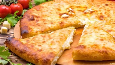 فطيرة الجبنة الرومي.. طريقة سهلة لتحضيرها بالمنزل في دقائق