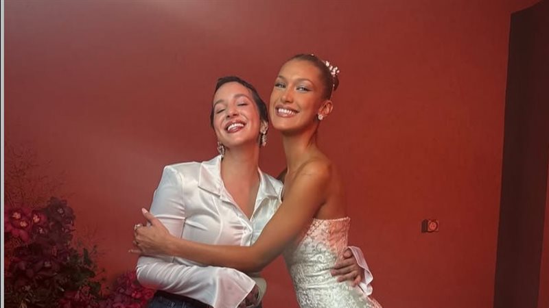 بيلا حديد ومي فولت