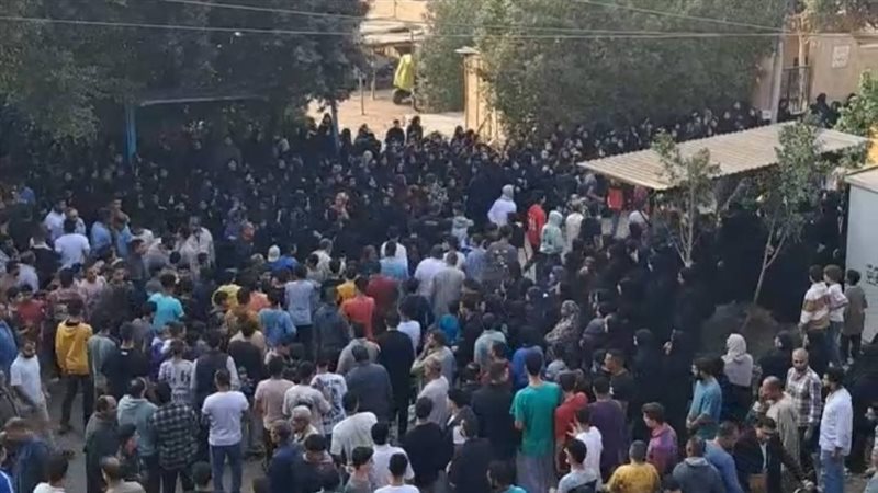 جنازة شقيقين ضحايا