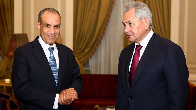 وزير الخارجية وسكرتير