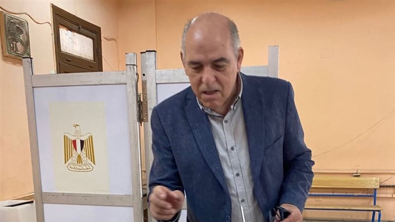 عبدالله غراب يدلي