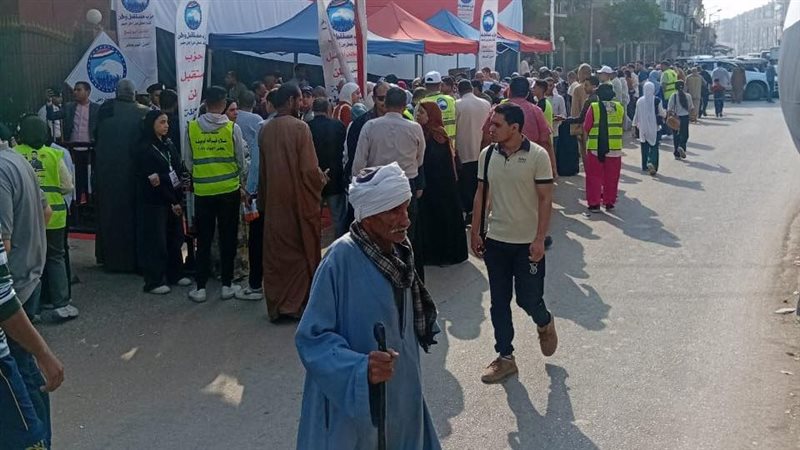 إقبال كبير من المواطنين