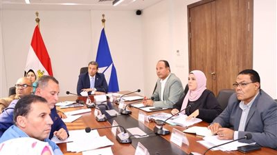 محافظ دمياط يبحث تنفيذ خريطة تفاعلية للطرق لتحسين منظومة الخدمات