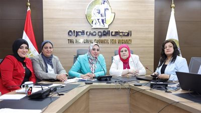 غرفة العمليات المركزية بالقومي للمرأة تتابع تصويت السيدات بانتخابات النواب