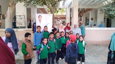 قافلة طبية لطلاب المدارس بالسويس لتقديم خدمات طب الأسنان والتوعية بصحة الفم