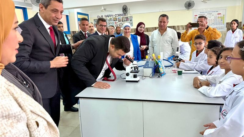 جانب من الزيارة 