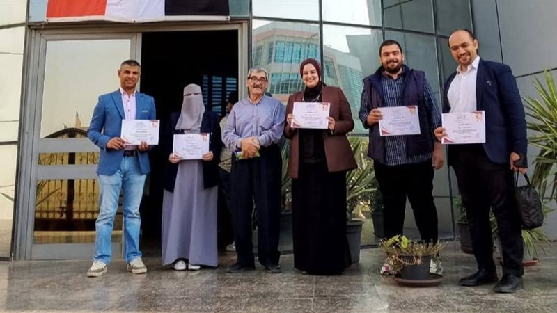 فريق العلاج الطبيعى