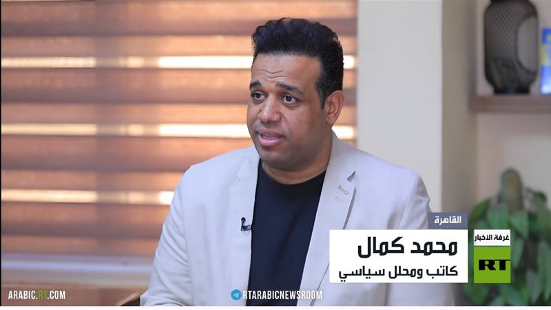 الكاتب الصحفي محمد