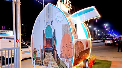 محافظ سوهاج يتفقد نموذج لعربة حضارية لخدمة المواطنين بالكورنيش الغربي 