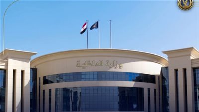 لعدم الالتزام بقرار الغلق .. تحرير 142 مخالفة لمحلات تجارية