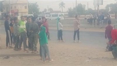 مصرع شاب مجهول الهوية في انقلاب دراجة نارية بالفيوم