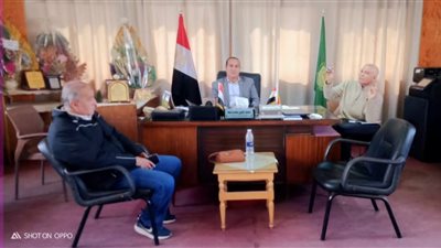 وكيل وزارة الزراعة بالإسماعيلية يجتمع مع مسؤولي حماية الأراضي استعدادا لعيد الفطر 