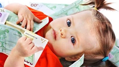 قواعد العيدية والسفر العائلي..نصائح هامة من خبيرة الاتيكيت نادين جاد