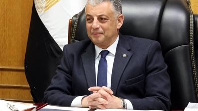 محافظ الإسماعيلية يتابع استعدادات الصحة لاستقبال عيد الفطر المبارك 