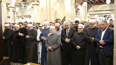 وداع يليق بالعطاء.. مفتي الجمهورية يؤم صلاة الجنازة على الدكتور محمد المحرصاوي