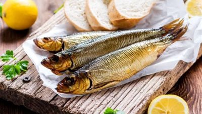 لتجنب المخاطر الصحية.. تعرف على طرق اكتشاف الرنجة الفاسدة 