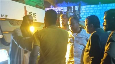 بعد مصادرة مواد البناء.. وقف مبنى سكني مخالف بقنا 