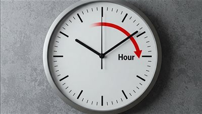 خبير طاقة يكشف فوائد تطبيق التوقيت الصيفي.. ونصيحة لترشيد الكهرباء |فيديو