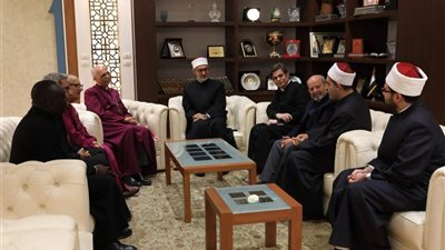 مفتي الجمهورية يستقبل مدير المركز المسيحي للتهنئة بعيد الفطر المبارك