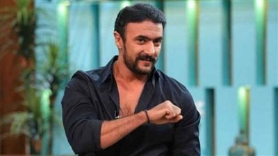 ناقد فني : أحمد العوضي قادر على صناعة توليفة يحبها الجمهور (فيديو)