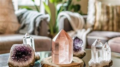 طاقة وأناقة.. أحجار كريمة لا تفوتك في حفلات الزفاف والاحتفالات