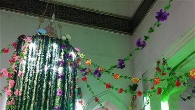 أضواء وزينة.. ضريح عبدالرحيم القنائي يستعد لاستقبال المصليين في عيد الفطر المبارك|صور