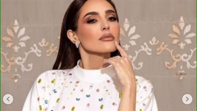 عبير نعمة بإطلالة ملائكية احتفالا بعيد الفطر المبارك|صور