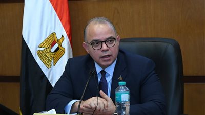 كواليس إصدار تراخيص توفيق أوضاع 4 بنوك عربية لتداول الأوراق المالية الحكومية