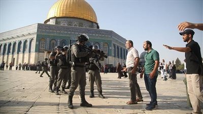 مدير مركز القدس: إسرائيل تستغل المناسبات الدينية للتنكيل بالفلسطينيين