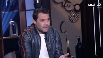 أحمد حسن عن رضا عبد العال: شخص مثير للجدل وينتقد اللاعبين بطريقة مهينة  (فيديو)