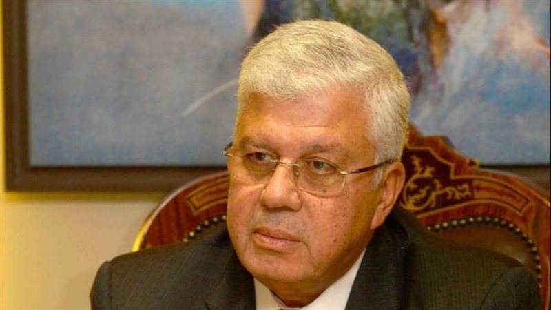  أيمن عاشور وزير