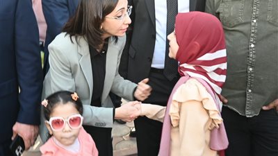 محافظ البحيرة تهنئ المواطنين عقب أداء صلاة العيد| صور