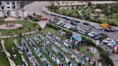 المحافظون ونوابهم يشهدون صلاة عيد الفطر.. ويشيدون بجهود وزارة الأوقاف الدعوية