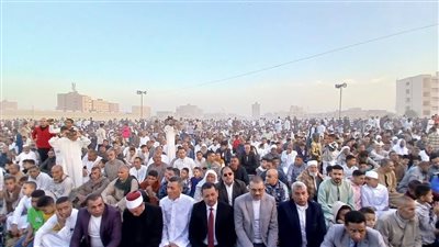 آلاف المواطنين يؤدون صلاة عيد الفطر فى 166 ساحة بالفيوم