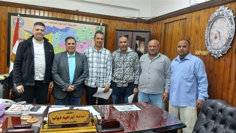 مفتشو حماية الأراضي