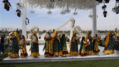 عروض كرنفالية لأطفال قنا في أول أيام عيد الفطر المبارك |صور